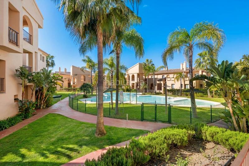 Foto 7523fc62-3d9f-4a42-af6a-a0d5860d2272. Etagenwohnung mit pool in El Paraíso Benahavís