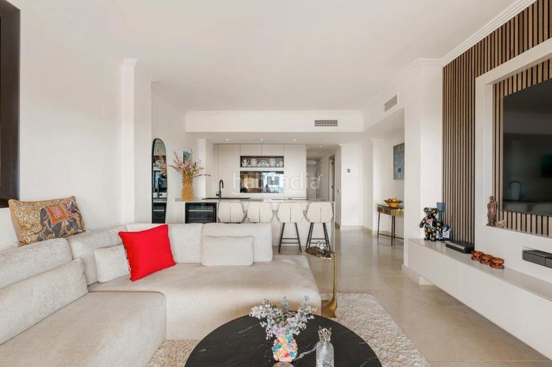 Foto d788f2d8-e2a4-46d5-8310-d5b587df178b. Etagenwohnung mit pool in El Paraíso Benahavís