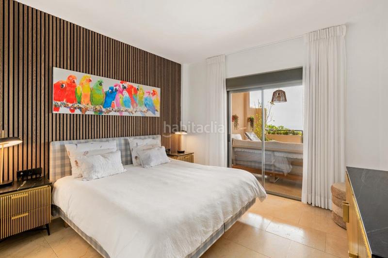 Foto e43bb75d-d2f4-498a-9a35-22f0bd6e7990. Etagenwohnung mit pool in El Paraíso Benahavís