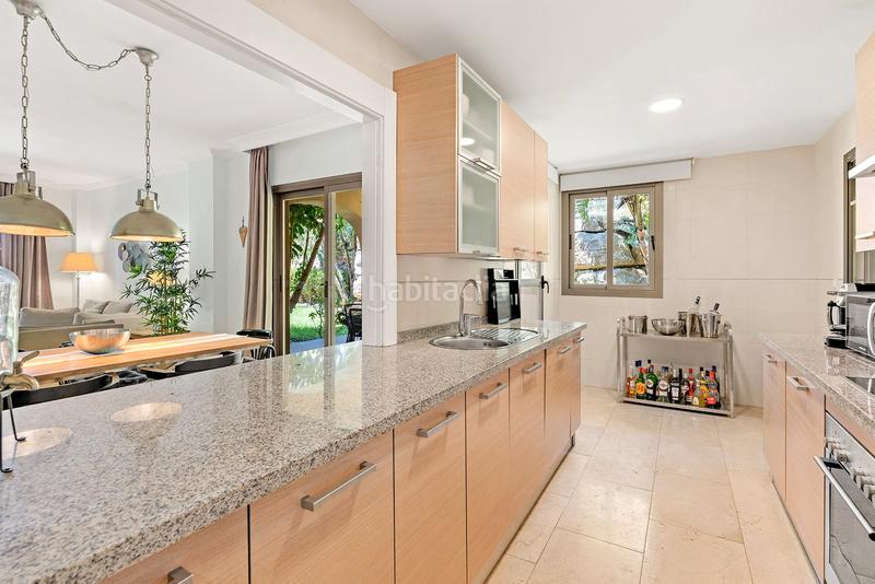 Foto a71d3aeb-2d52-4010-83a1-4f1b9512ce5c. Etagenwohnung mit pool in El Paraíso Benahavís