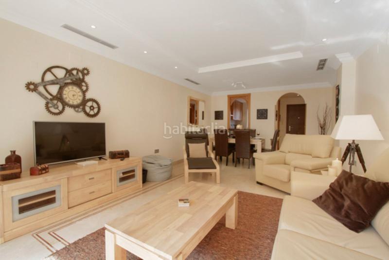 Foto ba1cd680-7929-4028-a35e-e019f71ecffb. Apartment with pool in Puerto Banús Marbella