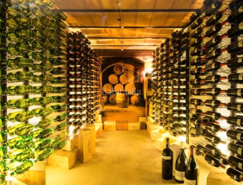 Foto fd9bf444-369a-4fc4-8785-84a2d473ed31. Apartment with pool in Puerto Banús Marbella