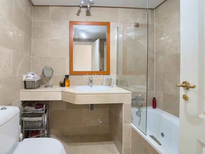 Foto ce172714-cc8d-433b-8bf5-bfed51b3fef9. Appartamento con parcheggio piscina in Puerto de la Duquesa Manilva