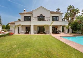 Lloguer Xalet a Guadalmina Baja. Alquiler de villa independiente en urbanizacion guadalmina baja