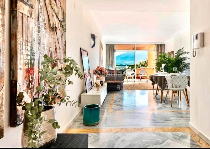 Foto 609ead1a-43e9-4c3e-bc84-2c9d81397c92. Alquiler piso espacio y luz con terraza privada en Marbella