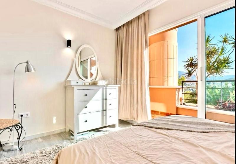 Foto 364855f6-3f8e-4f78-9ab6-3adc35d987cf. Location appartement avec parking piscine dans Puerto Banús Marbella