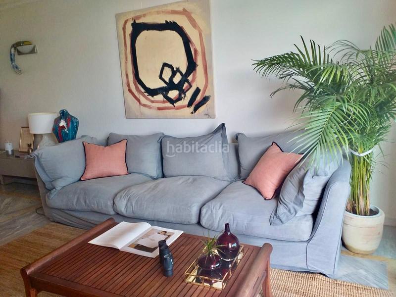 Foto f4ecec2d-c265-40a7-b267-b9d885315f54. Location appartement avec parking piscine dans Puerto Banús Marbella