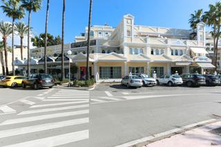 Office space in Avenida del prado 71. Oportunidad de inversión y negocio en nueva andalucía