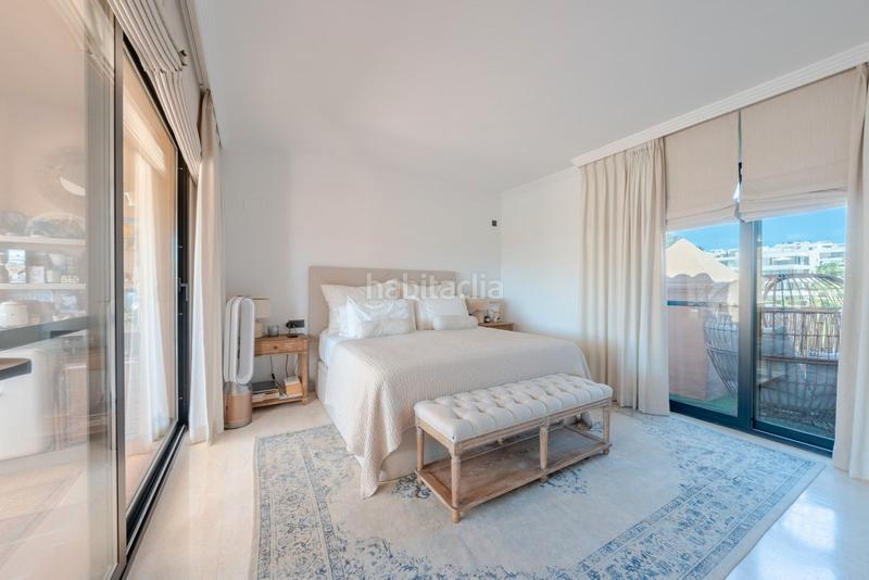 Foto 4916f371-ee56-40bc-b066-728656e8be77. Duplex in urbanizacion cartuja del golf 12 in Nueva Atalaya Estepona