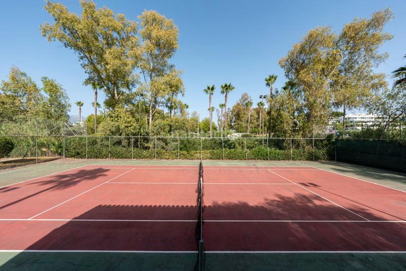 Foto fd6ba1b4-1175-46b7-b00b-a6cde3780ec9. Duplex in urbanizacion cartuja del golf 12 in Nueva Atalaya Estepona