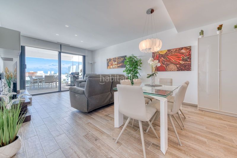 Foto ced24ea8-c1f2-4320-ac93-9d623e91ef2a. Alquiler ático en n/a vida de lujo : ático con 198 m² de terrazas y vistas panorámicas en Estepona
