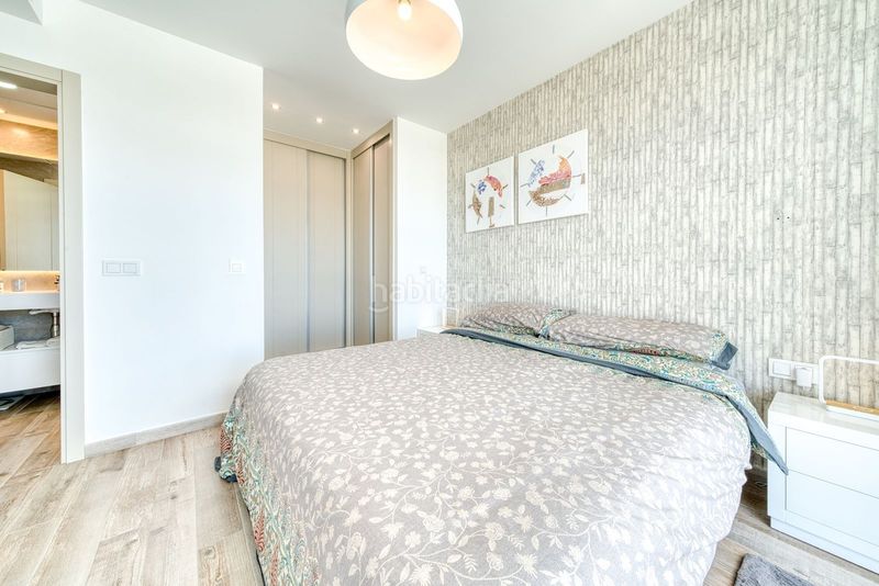 Foto dff26449-3b54-41e1-b5e1-62d8e12b153a. Alquiler ático en n/a vida de lujo : ático con 198 m² de terrazas y vistas panorámicas en Estepona