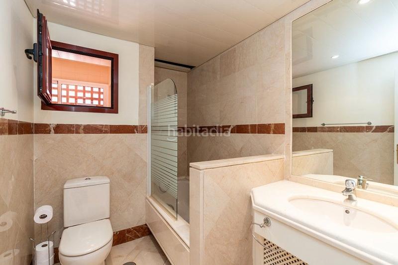 Foto de3508c0-141b-4078-a93c-6dfaf3676d28. Àtic a urbanización cerrado de Elviria 1 a Elviria Marbella