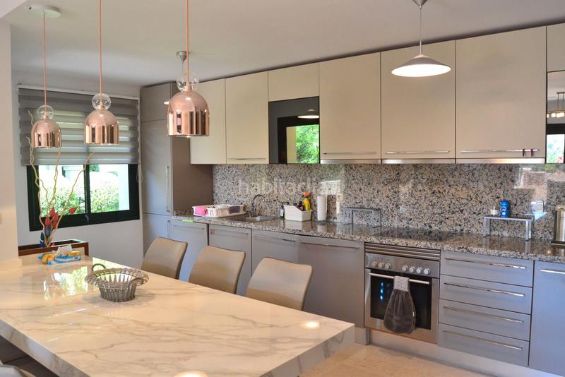 Foto dcc68257-71b2-4cfa-9dd8-df8f4cf5d300. Alquiler piso lujo sereno en capanes del golf, en Benahavís