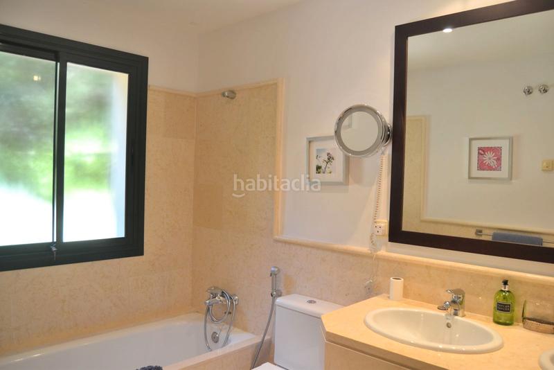 Foto 989bc651-9247-44b0-9abf-be069e5713cf. Location appartement avec piscine dans los arqueros - puerto del almendro Benahavís