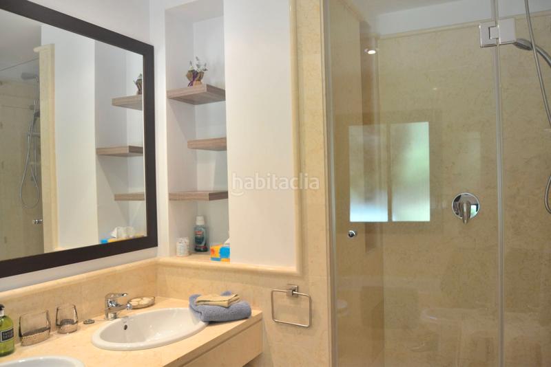 Foto 1b0d32a5-0ccb-4e32-9390-07b6ce67803e. Rent flat with pool in los arqueros - puerto del almendro Benahavís