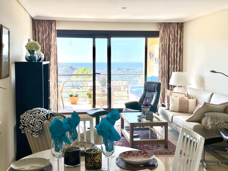 Foto 29a459b9-9ca6-4c95-9f4e-1abf2c27d5ef. Pis amb piscina a los arqueros - puerto del almendro Benahavís