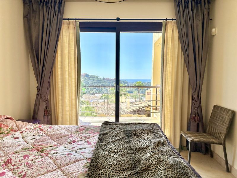 Foto 2c198139-498c-4f2f-a3ee-4735fe9954ee. Pis amb piscina a los arqueros - puerto del almendro Benahavís