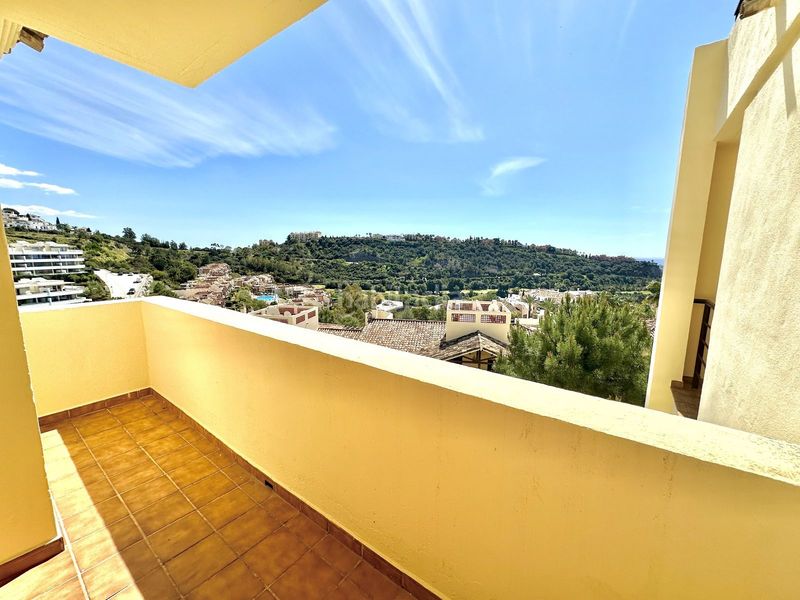 Foto 30574b1f-19c8-4b23-a61e-7b591e3ded73. Pis amb piscina a los arqueros - puerto del almendro Benahavís