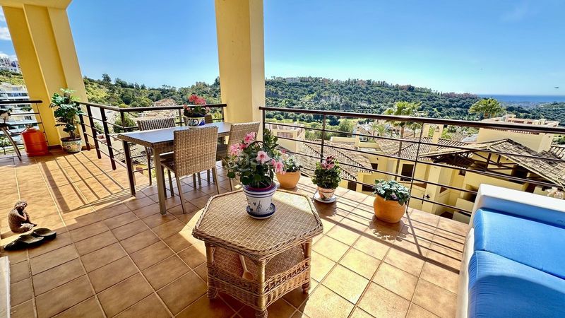 Foto 33cc40c2-4742-497c-9fd5-4d464dc54c7a. Pis amb piscina a los arqueros - puerto del almendro Benahavís