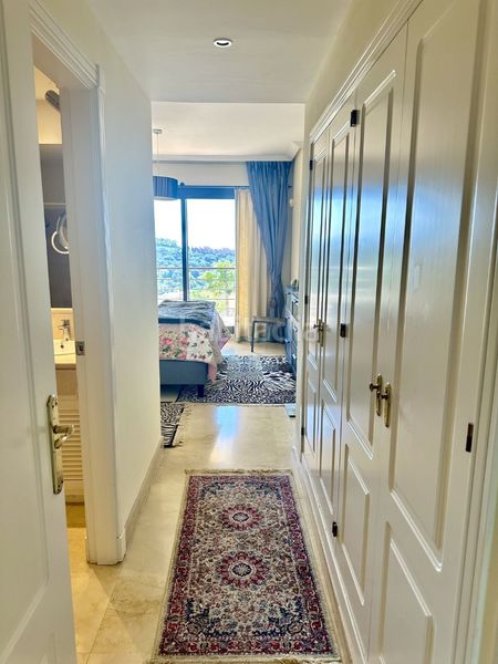 Foto 9392d93e-5403-4c01-b9aa-6f9afa21da11. Pis amb piscina a los arqueros - puerto del almendro Benahavís