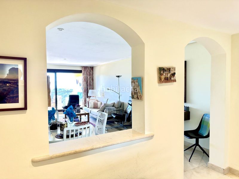 Foto 9734cdcc-58ee-483f-a56c-d8bd8f38705c. Pis amb piscina a los arqueros - puerto del almendro Benahavís