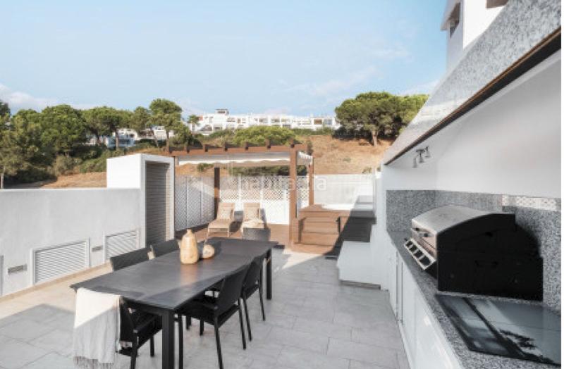 Foto 3d5e6e68-703f-4e5d-bb62-ae8e6009c884. Attique dans avenida tomás pascual 22 dans La Quinta Benahavís