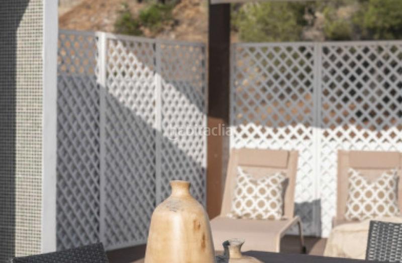 Foto 8abe3eb0-c75f-483e-aae0-54e4c34f1a6e. Attique dans avenida tomás pascual 22 dans La Quinta Benahavís