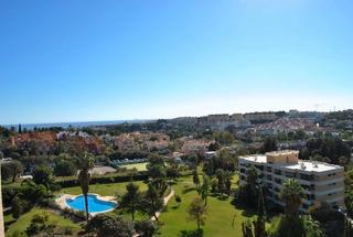 Pis a Avenida del golf 14. Apartamento de esquina en última planta con vistas panorámicas e