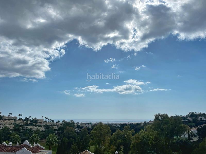 Foto db7bf093-53c0-41d2-a1ee-92d143a5ed29. Location appartement avec parking piscine dans La Quinta Benahavís