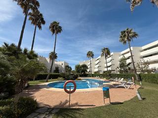 Pis  Calle 4 a 12. Exclusividad y serenidad a pasos del mar en guadalmina baja, mar