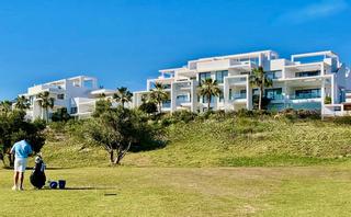 Pis  Lugar urbanizacion capanes del golf 1s. Lujoso apartamento de 5* con vistas panorámicas al mar y amplia