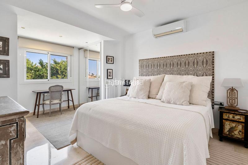 Foto 27f50cba-88e7-4f68-aac5-a41e911d3324. Chalet in calle aries 8h in Los Naranjos Marbella