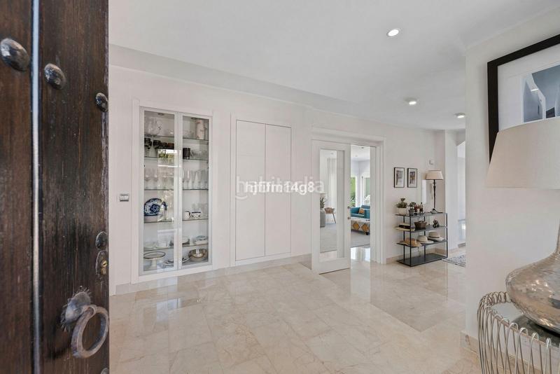 Foto 354c24f4-af10-4f9f-967a-d7c1579d1b94. Chalet in calle aries 8h in Los Naranjos Marbella