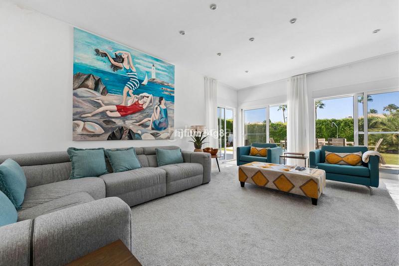 Foto 6db29895-89ae-4e3f-a1f4-9d743f02e58b. Chalet in calle aries 8h in Los Naranjos Marbella