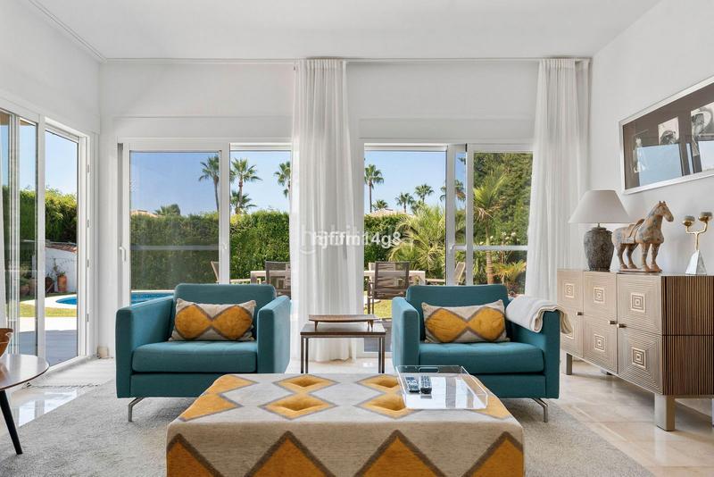 Foto af0062ec-67e3-439b-a0a3-0a8c67cd2a7d. Chalet in calle aries 8h in Los Naranjos Marbella