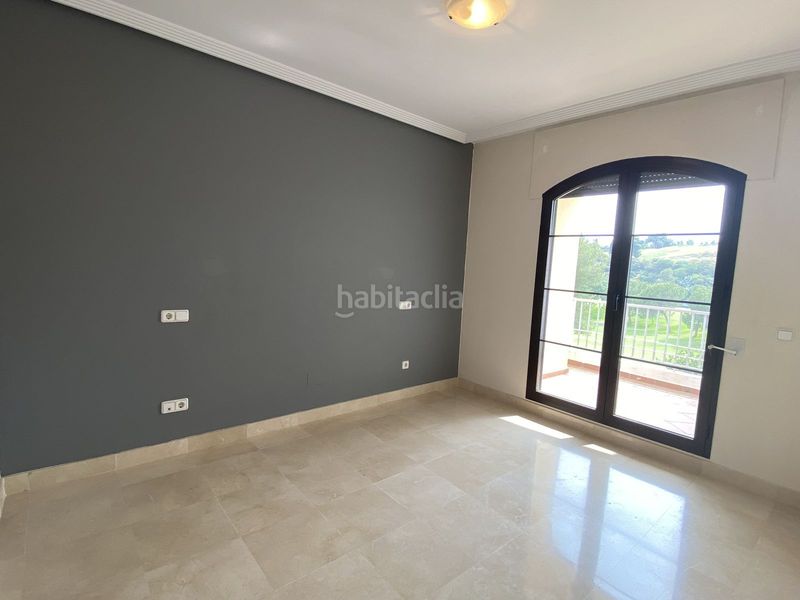 Foto 9e93fbec-33a7-4b1d-9106-1ae9718eb1f2. Àtic amb piscina a los arqueros - puerto del almendro Benahavís