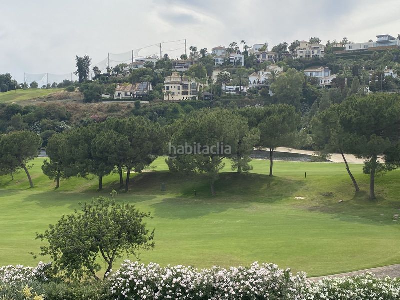 Foto c0a94fc9-e734-4681-8f11-675f484213be. Àtic amb piscina a los arqueros - puerto del almendro Benahavís