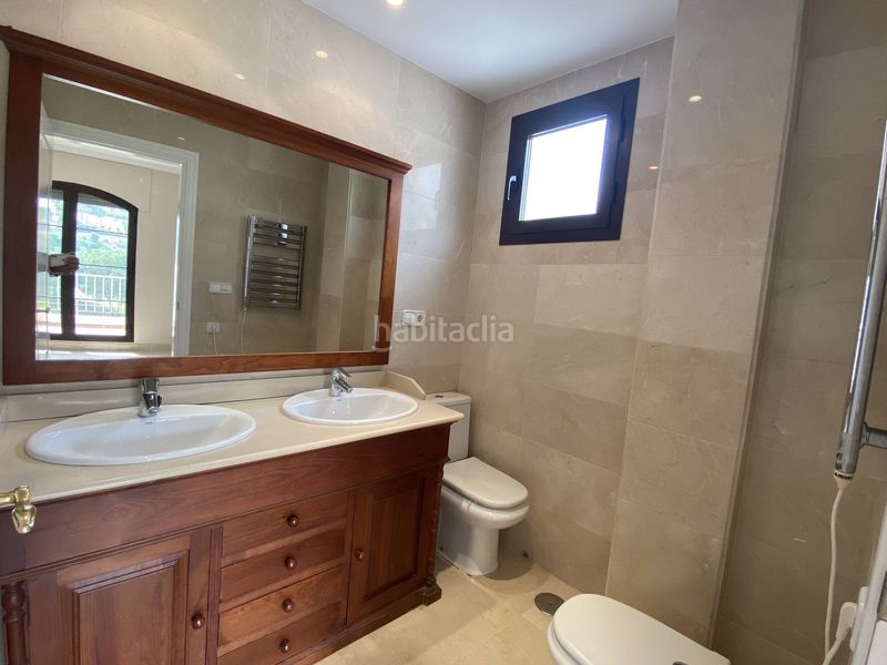 Foto dd4417ea-880f-4c27-87a2-9c676495ea8d. Àtic amb piscina a los arqueros - puerto del almendro Benahavís