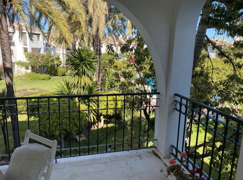 Foto 2735dd72-469a-4ff3-8ca0-6a9ee1787abe. Location appartement dans plaza lance 10 dans El Velerín Estepona