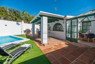 Xalet a Calle 18b nva andaluc 204. Villa independiente en el corazon de nueva andalucia, gran renta