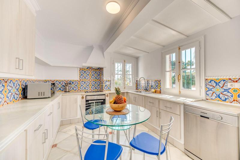 Foto 72a211b9-93fe-4bed-b11f-5d6e41c6f43d. Chalet in calle 18b nva andaluc 204 in Nueva Andalucía centro Marbella