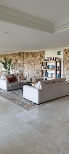 Foto 70ff4a8a-f992-4f8a-b682-44abdca94125. Piso descubre este fantastico apartamento en nueva andalucía. en Marbella