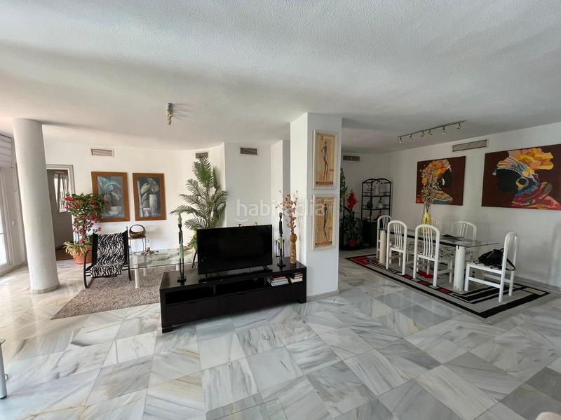 Foto 8d1ae97a-aa9c-4e8e-a9d3-05d2b169481d. Alquiler piso en avenida piedramar 1d alquiler de piso en nagüeles en Marbella