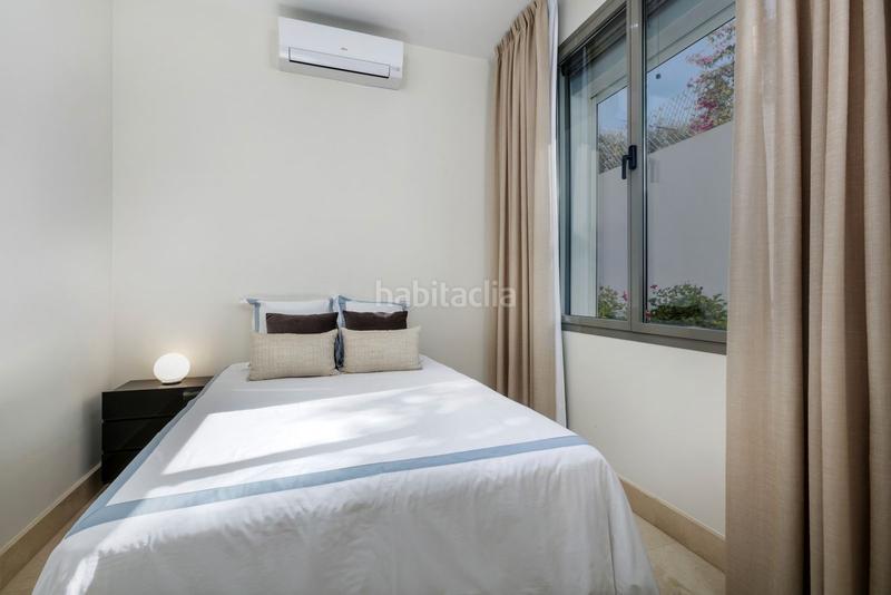 Foto b958ccc9-5b0e-4e09-899b-c2ed19d9ee73. Location chalet dans avenida tomás pascual 22 dans La Quinta Benahavís