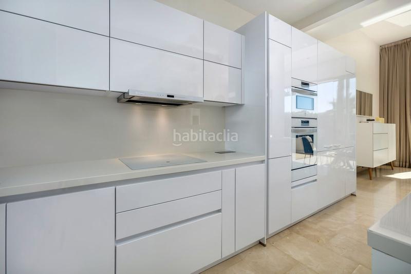 Foto f08e712a-ef93-44f9-bce1-fda205834636. Location chalet dans avenida tomás pascual 22 dans La Quinta Benahavís