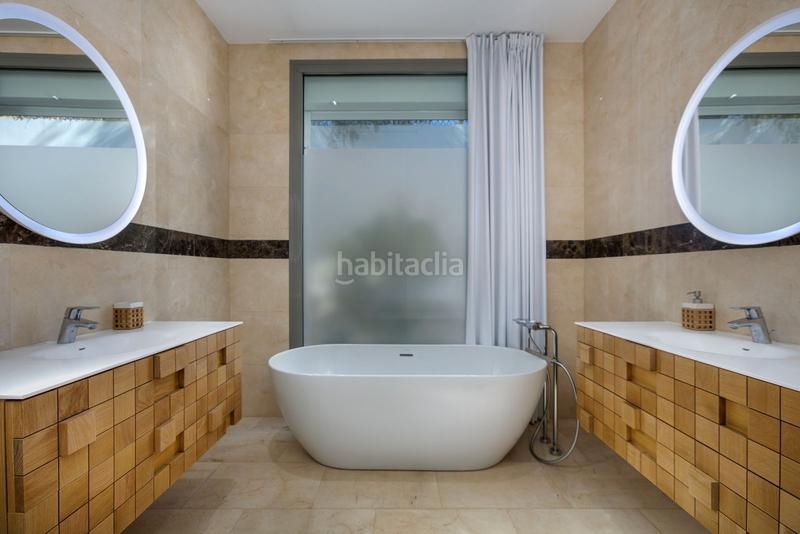 Foto 31f97374-c7c3-4321-9ab4-83eadcfe1502. Rent chalet in avenida tomás pascual 22 in La Quinta Benahavís