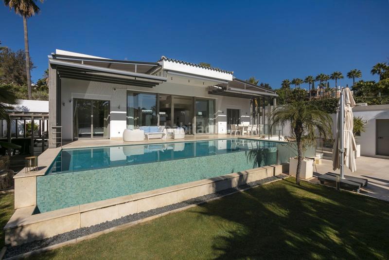 Foto 8a53f911-a36f-4cbf-9172-b0bdadaa1af4. Rent chalet in avenida tomás pascual 22 in La Quinta Benahavís