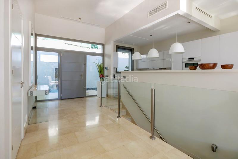 Foto a3b7c2f9-6b31-49a4-b64b-e5b06af8608c. Rent chalet in avenida tomás pascual 22 in La Quinta Benahavís