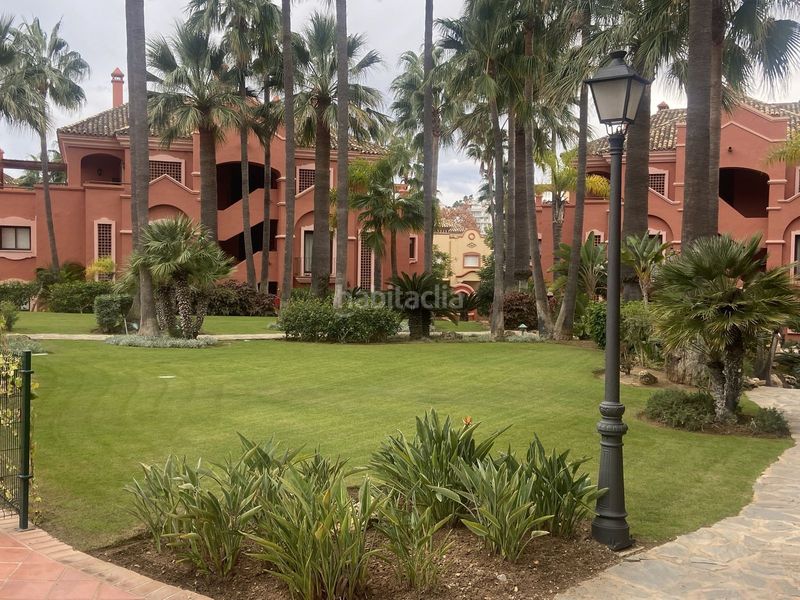 Foto 00a6ce17-0b44-46cc-8ddb-342c797c8cd2. Apartament amb piscina a La Dama de Noche - La Alzambra Marbella